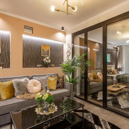 Stylish Quentin Apartment In The King Street Budapest Bagian luar foto