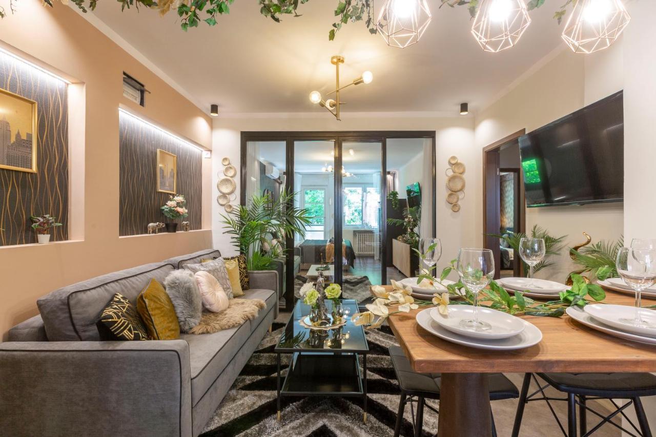Stylish Quentin Apartment In The King Street Budapest Bagian luar foto
